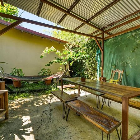 Bamboo River House And Hotel Dominical Exterior photo