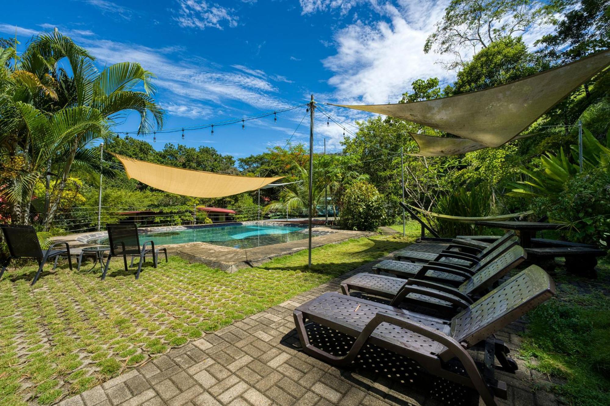 Bamboo River House And Hotel Dominical Exterior photo