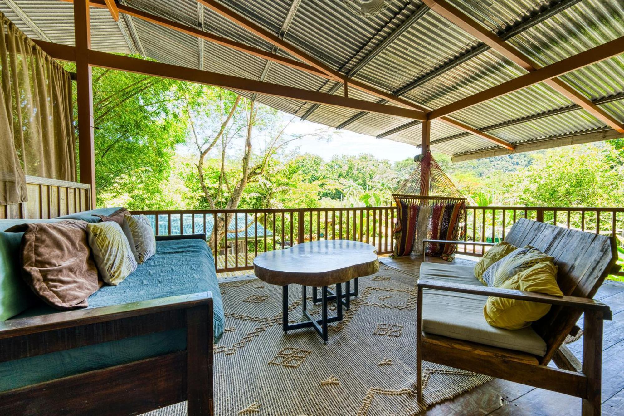 Bamboo River House And Hotel Dominical Exterior photo