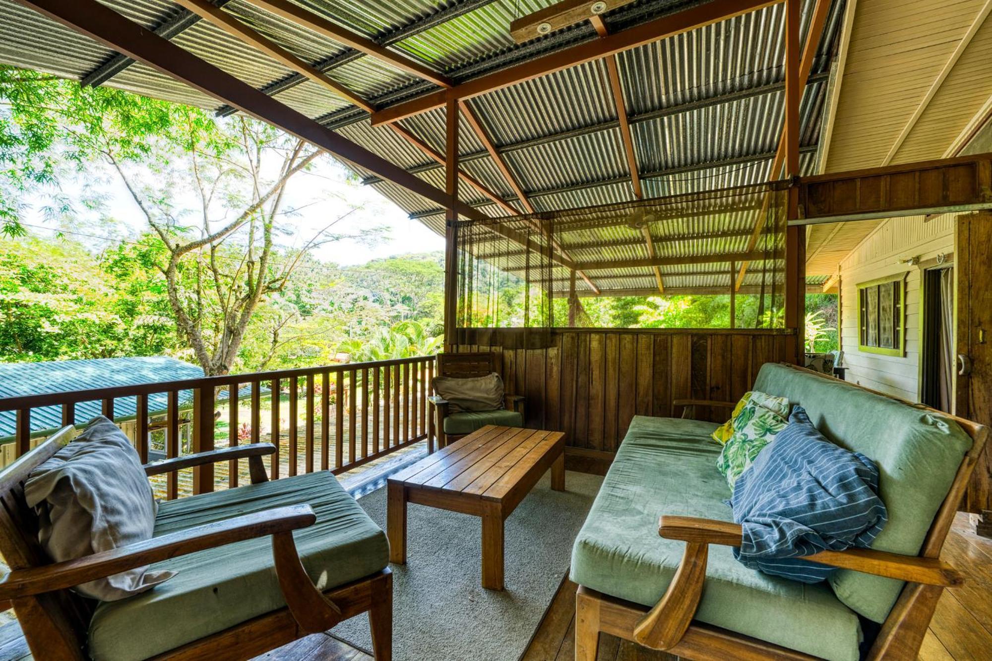 Bamboo River House And Hotel Dominical Exterior photo