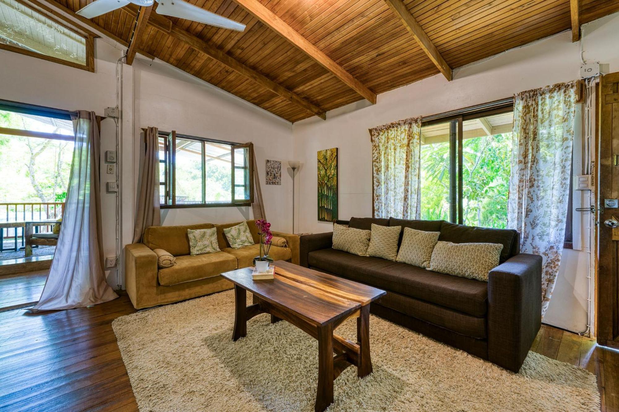 Bamboo River House And Hotel Dominical Exterior photo